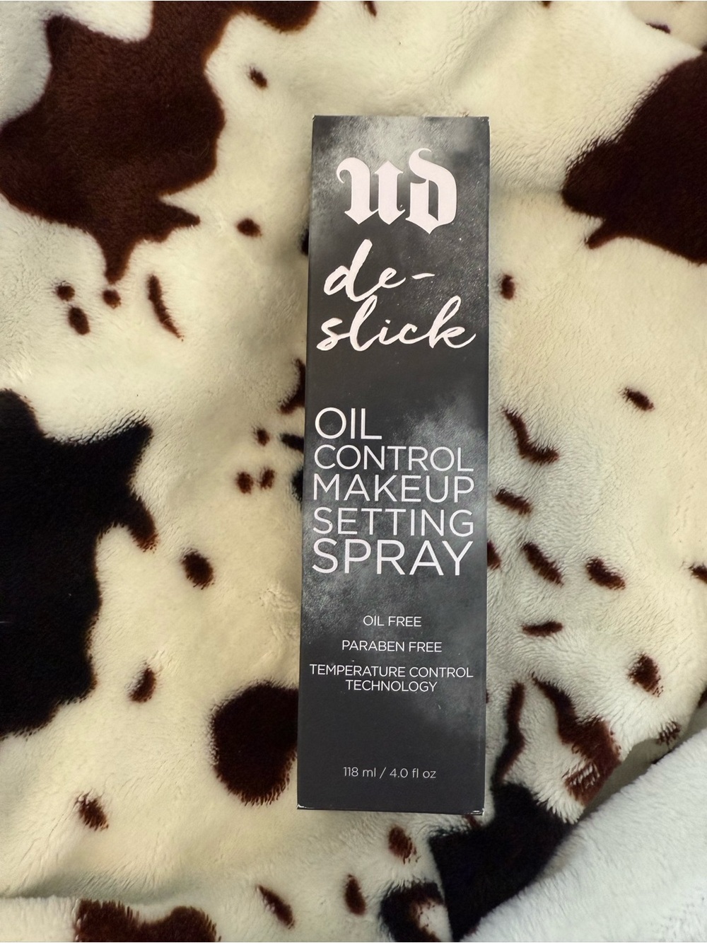 Urban Decay De-Slick Oil Control Makeup Setting Spray — Black
